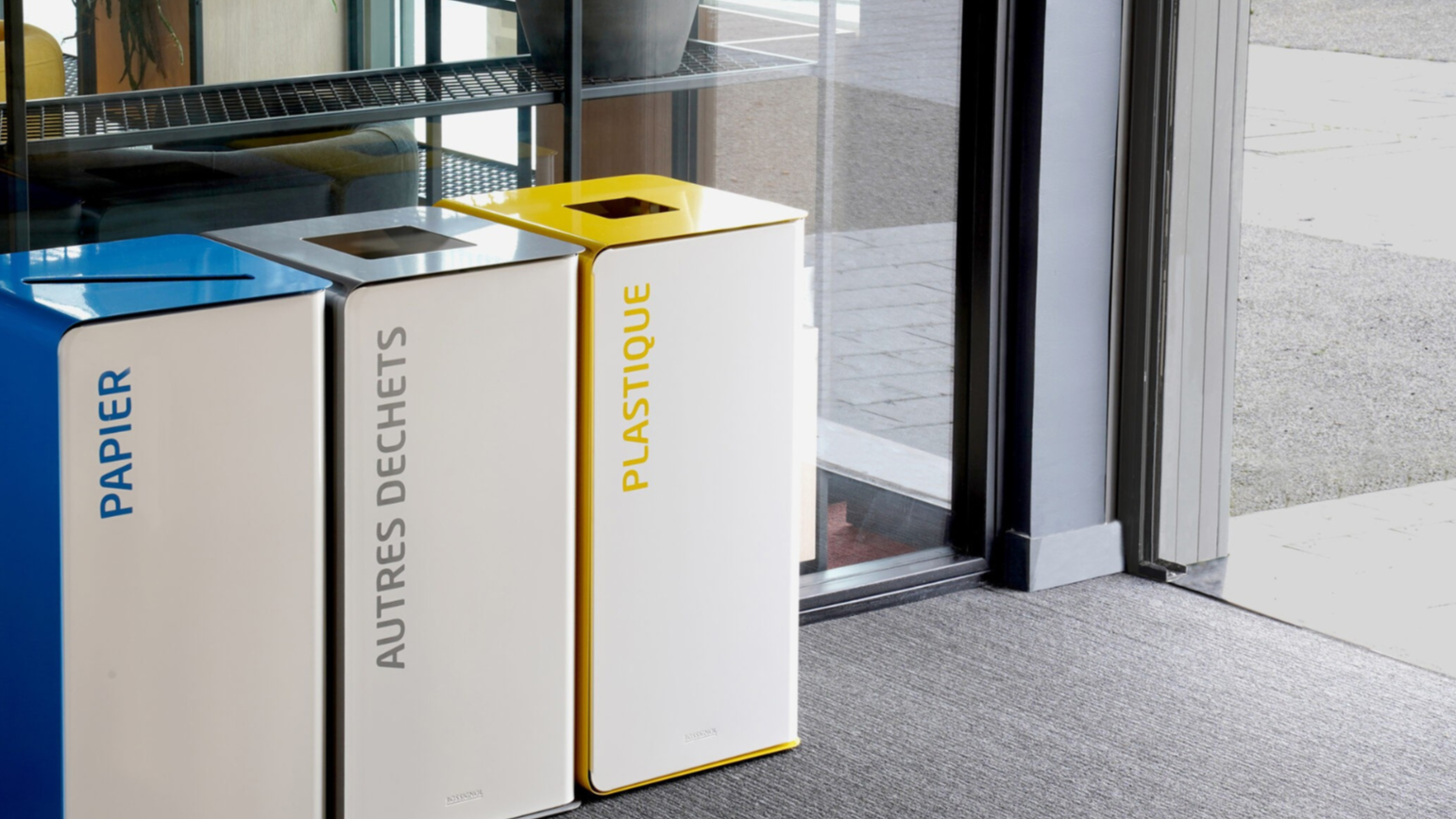 Poubelles reconditionnées