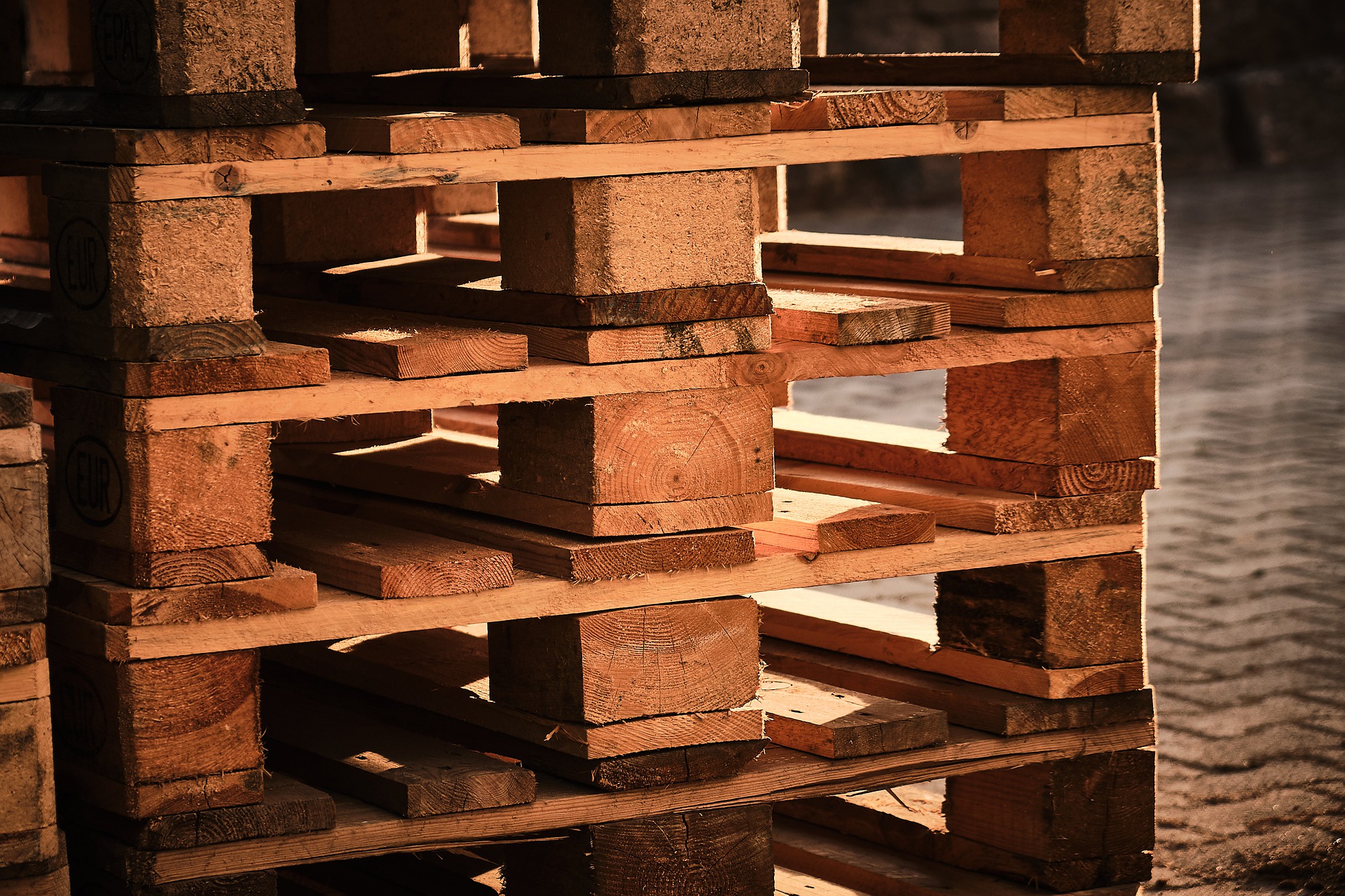 Recyclage des palettes de bois (de toute sorte)