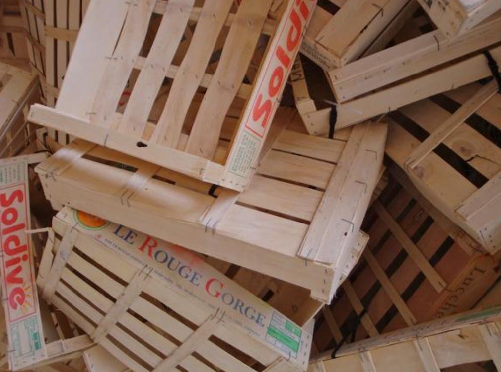Recyclage des cagettes bois compactées