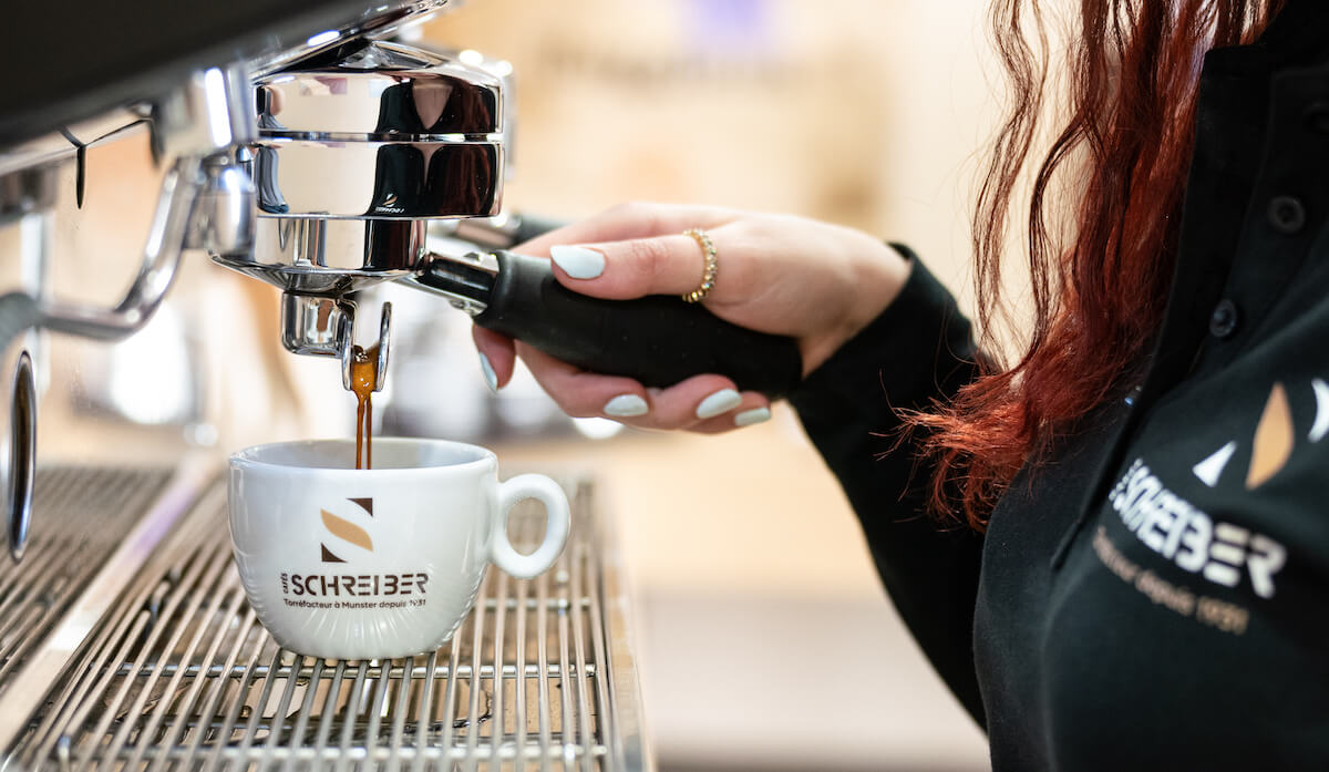 Café transporté par voilier-cargo