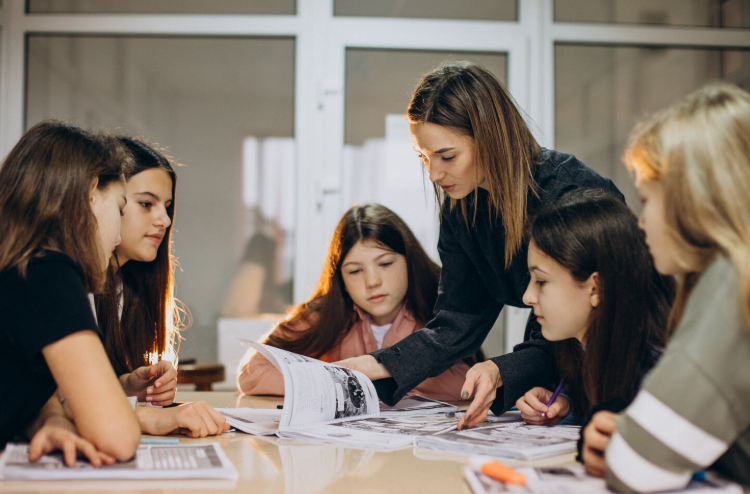Adhérer à un CLEE (Comité Local éducation économie)