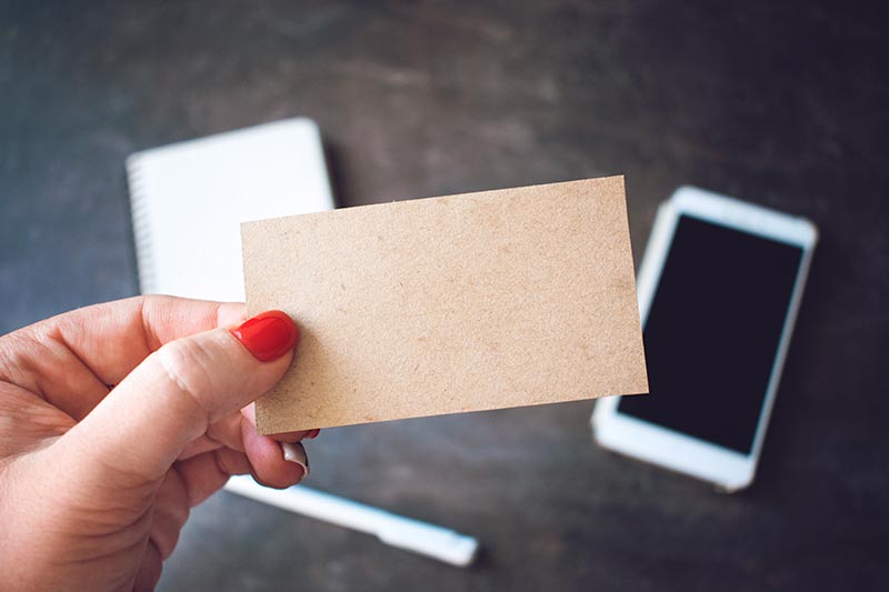 Utilisation de cartes de visite éco-responsables